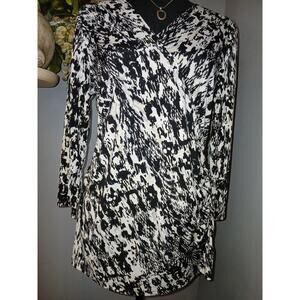 Jones Studio Faux Wrap Dress Womens Large White Black Abstract Print V Neck